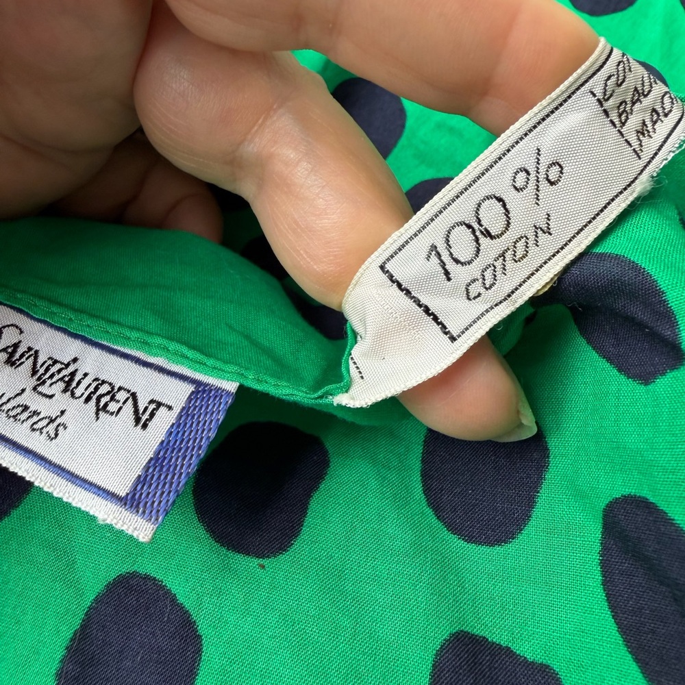 VINTAGE YSL Yves Saint Laurent Oversized 50”x 50” Shawl Scarf Wrap VIVID GREEN - Picture 7 of 16